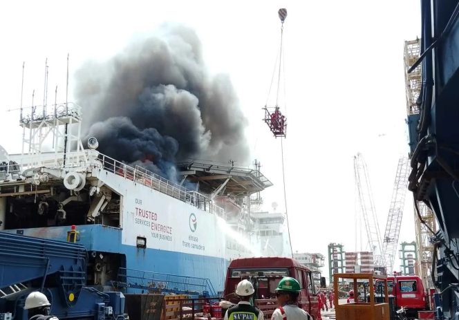
					Rentetan Insiden Mematikan, PT ASL Shipyard Batam Kembali Dilanda Kebakaran