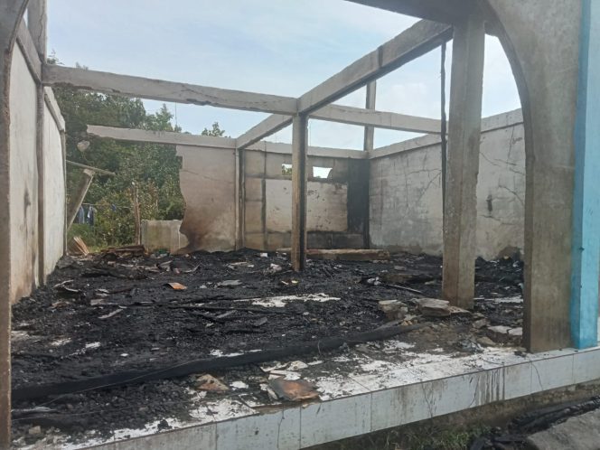 
					Puluhan Ruangan Rusak Akibat Kebakaran, Forkopimcam Kateman Turun Langsung ke Ponpes Daarul Rahman