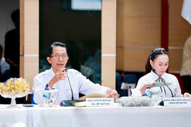 
					Tempat Hiburan di Batam Hanya Boleh Buka 22.00–24.00 WIB