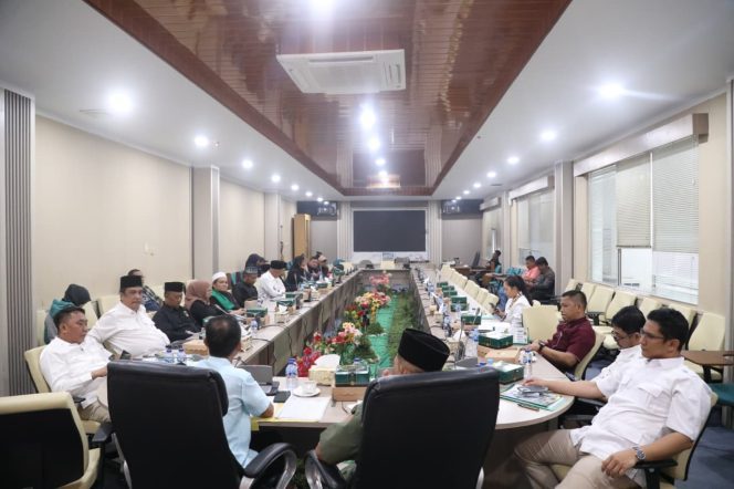 
					Gelar Konsultasi Publik, Pansus DPRD Kota Batam Bahas Komperehensif Ranperda LAM