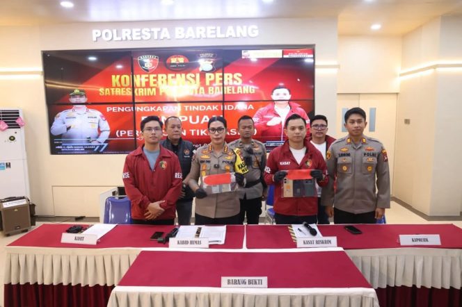 
					Polisi Ungkap Kasus Percaloan Tiket ASDP Punggur, Dua Tersangka Oknum Karyawan BUMN