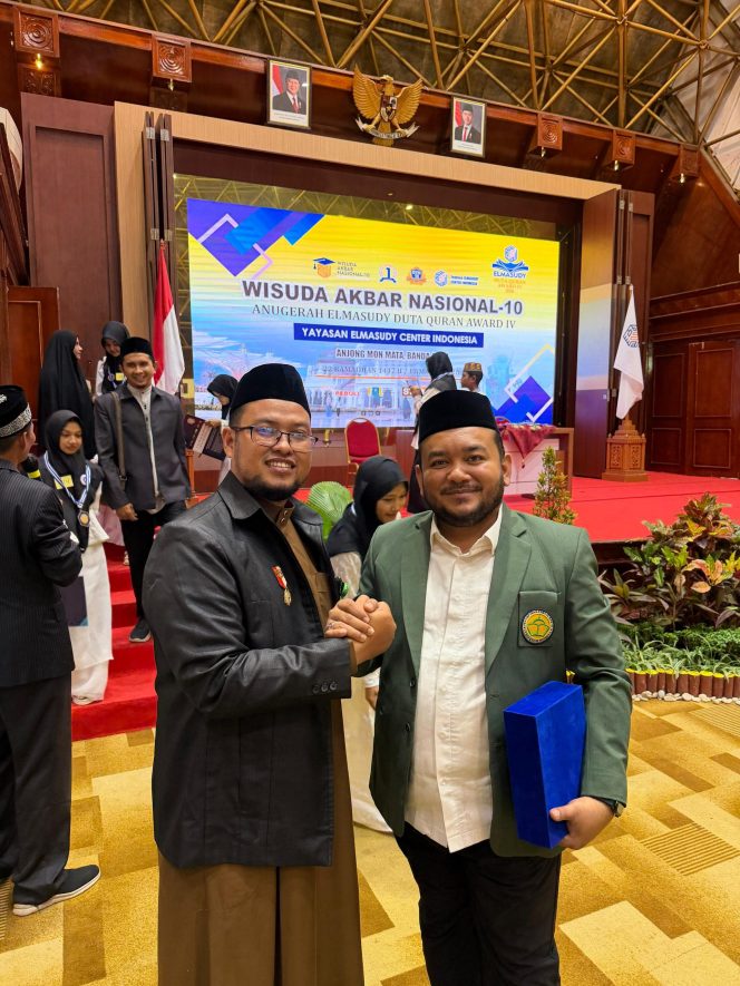 
					Ketua Umum PP PRIMA DMI Munawar Khalil Raih Elmasudy Award Kategori Tokoh Penggerak kepemimpinan Pemuda Islam Berbasis Masjid