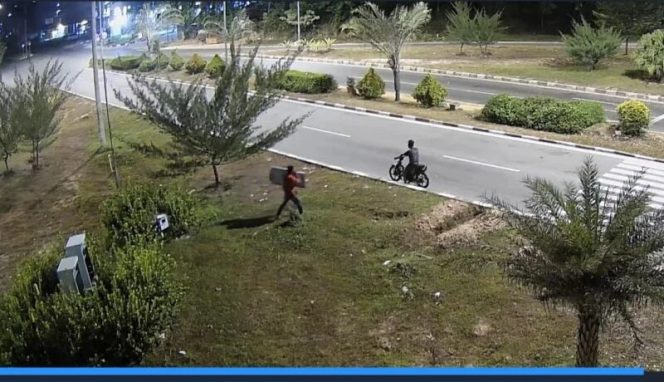 
					Perangkat lampu lalu lintas usai dicuri pelaku tak dikenal beberapa hari lalu. 