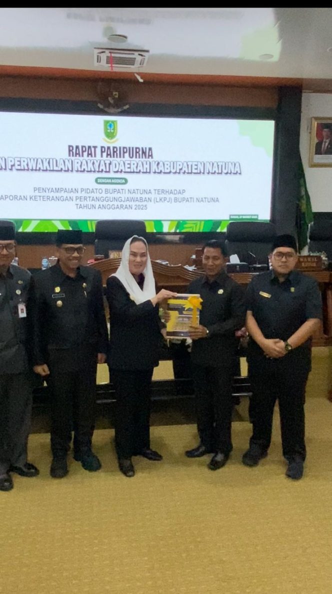 
					DPRD Natuna Gelar Rapat Paripurna, Bupati Cen Sui Lan Sampaikan LKPJ Tahun Anggaran 2025