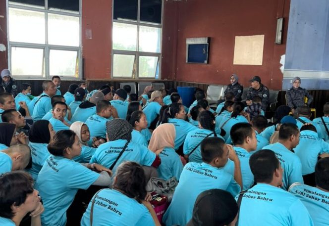 
					KJRI Johor Bahru Fasilitasi Pemulangan 267 WNI/PMI Deportasi dari Malaysia