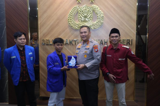 
					PMII–Aliansi Mahasiswa Batam Angkat Tiga Isu Strategis: Reformasi Polri, MBG, dan Kopdes di Polda Kepri