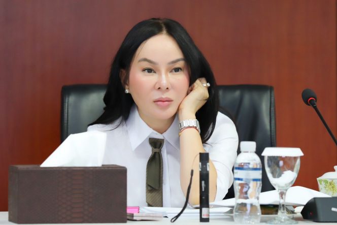 
					Wakil Wali Kota Batam, Li Claudia Chandra. 
