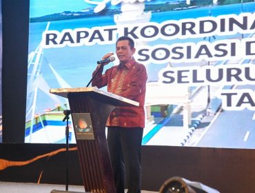 Gubernur Ansar Ahmad membuka secara resmi Rapat Koordinasi Wilayah Sumatera Asosiasi DPRD Kabupaten Seluruh Indonesia (Rakorwil ADKASI) yang dilaksanakan di Ballroom Hotel Pasific Palace Kota Batam, Sabtu (27/6/2026). 