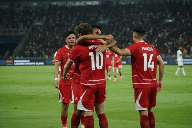 
					Momen perayaan gol Ole Romeny dalam laga Timnas Indonesia vs Oman di Stadion Utama Gelora Bung Karno, Jakarta, Jumat (5/6/2026)