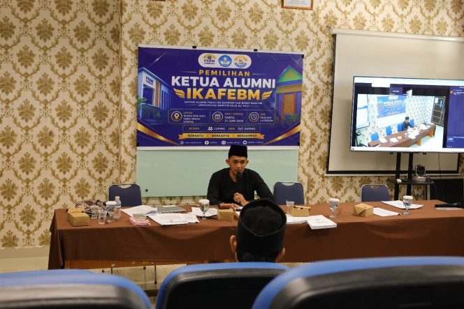 
					Wiryawan Wira sampaikan pidato puncak sidang paripurna RPUA I IKA FEBM UMRAH
