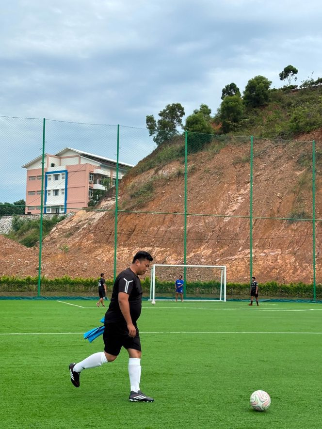 
					Pererat Silaturahmi dan Jaga Kebugaran, Kantor Imigrasi Kelas II TPI Belakang Padang Gelar Mini Soccer Bersama Kanwil Ditjen Imigrasi Kepulauan Riau