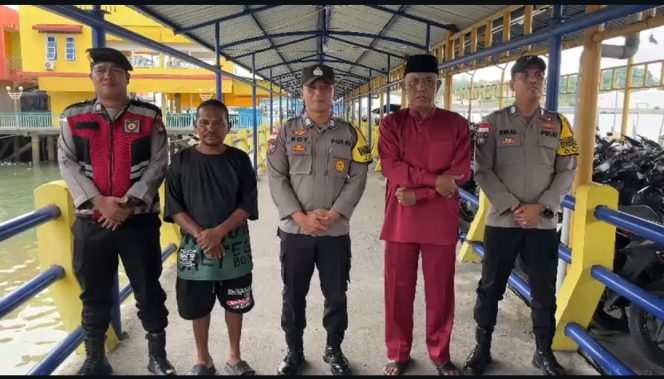 
					Polsek Belakang Padang dan Dishub Tertibkan Parkir di Pelabuhan Kuning