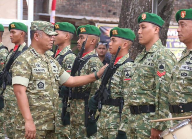 
					Wakil Panglima TNI Tinjau Pembangunan Yonif TP 936/Satria Joyokusumo dan Situs Bersejarah di Jawa Tengah