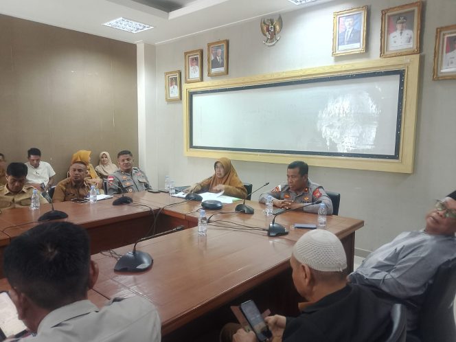 
					Sekda Pimpin Rapat Lanjutan Secara Virtual Persiapan Hut Ke 18 Kepulauan Anambas & Menyambut Tahun Baru Islam 1448 H / 2026 M