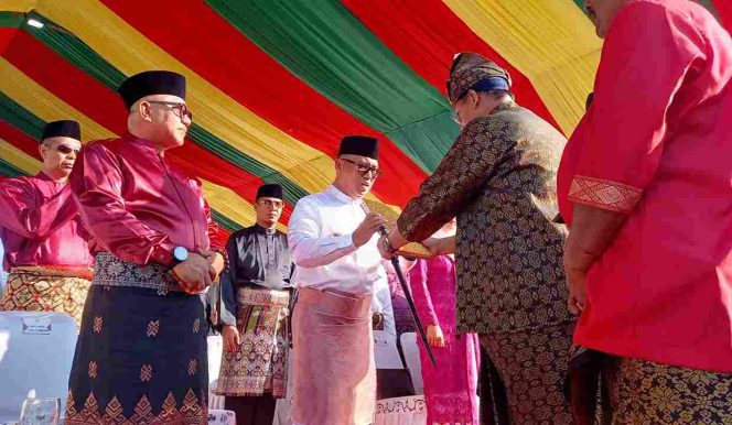 
					Pawai Taaruf MTQ XII Kepri Semarak, Wali Kota Lis: Sebagai Syiar Islam Sekaligus Penggerak Ekonomi Daerah