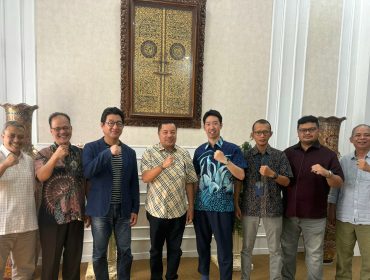 Bupati Nagan Raya, Dr. Teuku Raja Keumangan, Menerima Kunjungan Tim Peneliti dari Jepang di Pendopo.