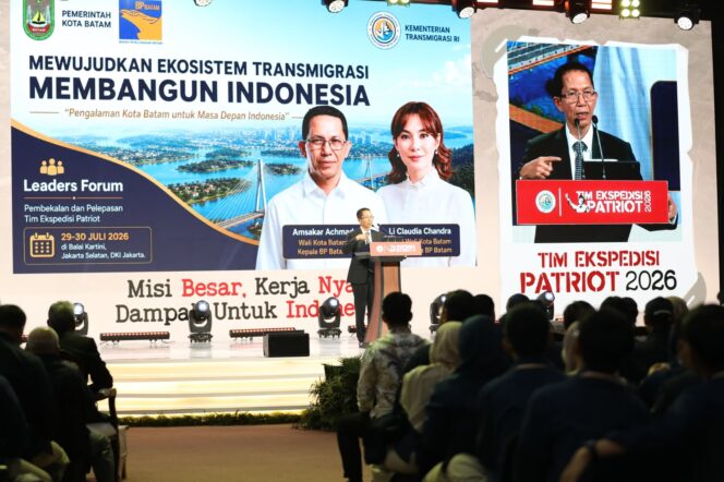
					Wali Kota Batam, Amsakar Achmad, saat menjadi narasumber dalam Pelepasan Tim Ekspedisi Patriot Tahun 2026 yang digelar Kementerian Transmigrasi di Balai Kartini, Jakarta Selatan, Kamis (30/7/2026). 
