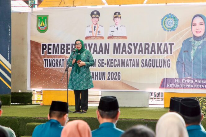 
					Erlita Amsakar Tekankan Literasi Digital dalam Pemberdayaan Masyarakat Kecamatan Sagulung