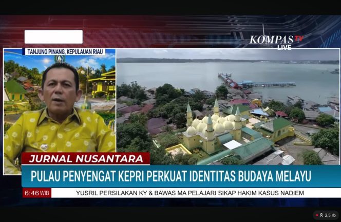 
					Gubernur Kepri Ansar Ahmad memaparkan sejarah panjang Pulau Penyengat sebagai pusat peradaban Melayu sekaligus salah satu tonggak penting lahirnya Bahasa Indonesia dalam program Jurnal Nusantara Kompas TV bertajuk “Pulau Penyengat Perkuat Identitas Budaya Melayu”, Sabtu (4/7/2026). (Tangkap layar siaran langsung program Jurnal Nusantara Kompas TV)