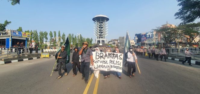 
					HMI MPO Cilegon Desak APH Tuntaskan Kasus Korupsi Tanpa Tebang Pilih, Soroti Perkara ASABRI hingga Krakatau Steel