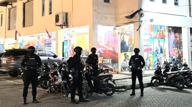 
					Bareskrim Polri Turun ke Batam, Arena Gelper Depan Hotel Utama Digerebek