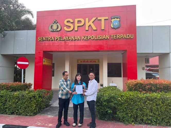 
					Diduga Beri Kesaksian Palsu di Persidangan, Darno Dilaporkan Kuasa Hukum Deasy ke Polda Kepri