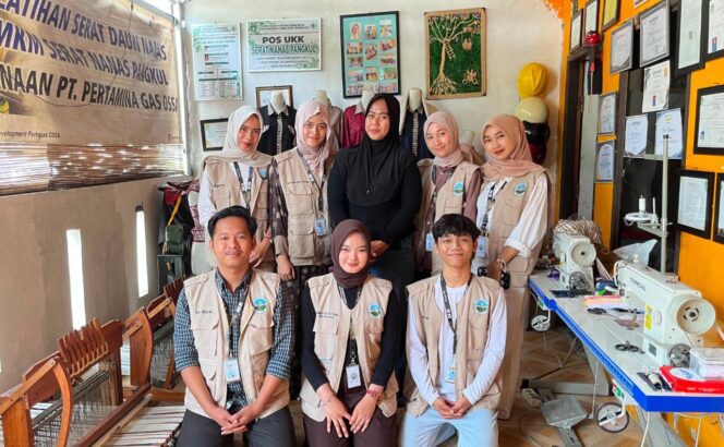 
					Mahasiswa KKN UIN Raden Fatah Palembang Kunjungi Pos UKK Serat Nanas Pangkul, Pelajari Inovasi Pengolahan Serat Daun Nanas