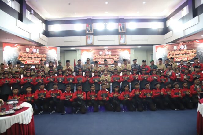 
					Lepas Kontingen Jamnas XII, Lis Darmansyah : Jadikan Jamnas sebagai Bekal Masa Depan.
