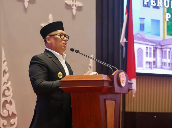 
					Wakil Gubernur Kepri, Nyanyang Haris Pratamura berpidato dalam rapat paripurna digelar di DPRD Kepri, Dompak, Tanjungpinang, Rabu (16/9/2026). 