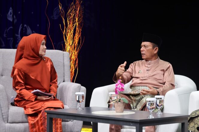 
					Gubenrur Kepri Ansar Ahmad dalam dialog Kepri Menyatapa yang digelar TVRI Kepulauan Riau, Dompak, Tanjungpinang, Rabu (23/9/2026). 