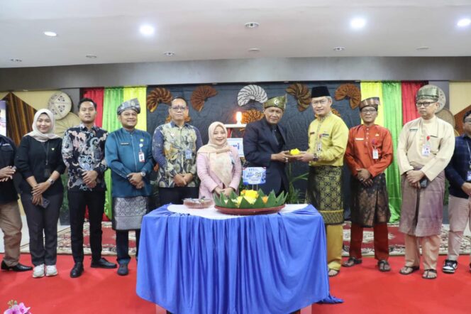 
					81 Tahun Mengudara, Pemko Tanjungpinang Apresiasi RRI Hadir Menjadi Ruang Informasi Dan Dekat Dengan Masyarakat