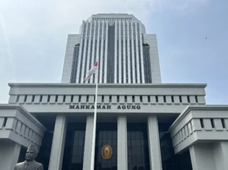 Mahkamah Agung mengabulkan kasasi dalam sengketa Surat Keterangan penyetaraan pendidikan SMA Gibran Rakabuming Raka melalui Putusan Nomor 742 K/TUN/2026.