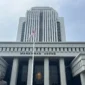 Mahkamah Agung mengabulkan kasasi dalam sengketa Surat Keterangan penyetaraan pendidikan SMA Gibran Rakabuming Raka melalui Putusan Nomor 742 K/TUN/2026.